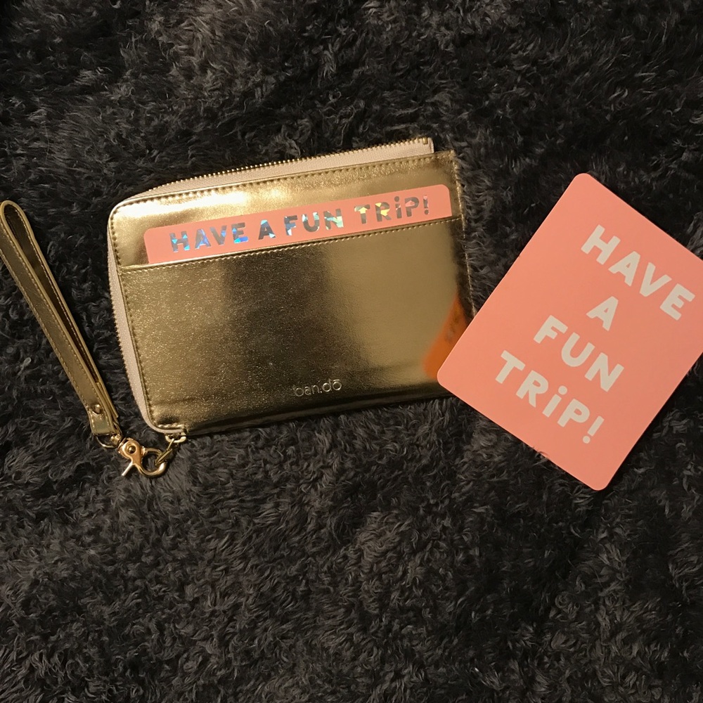 Travel clutch NWOT